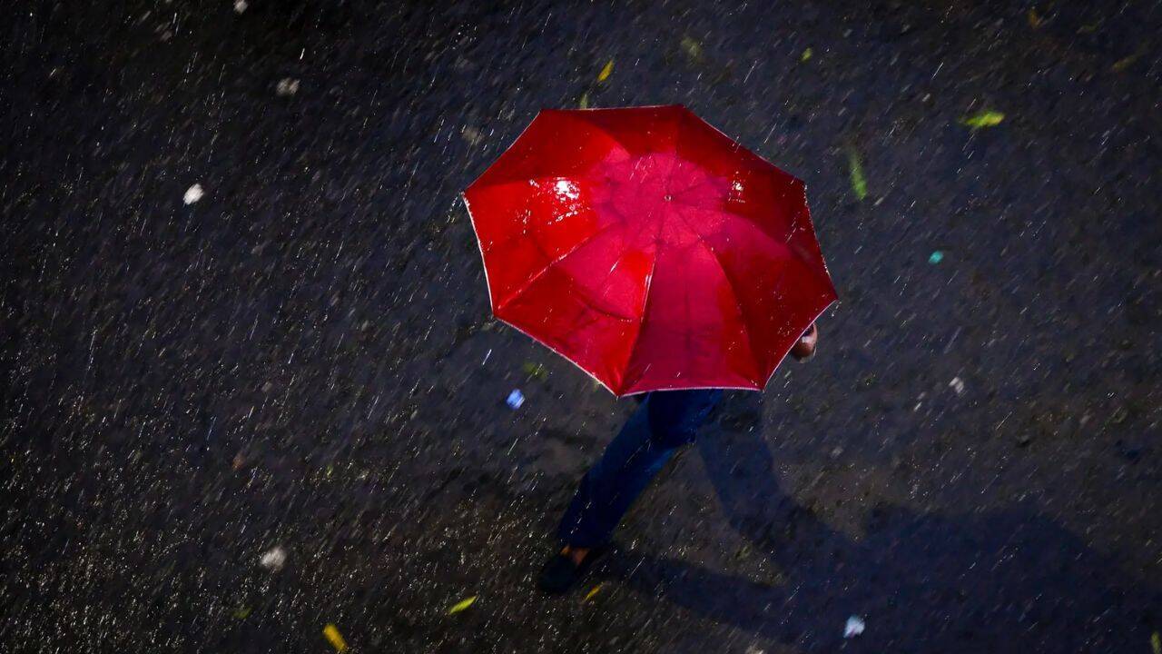 Weather tomorrow: IMD warns of heavy rain in Delhi, Karnataka, Assam, Gujarat; 'orange' alert for Kerala