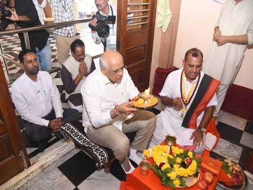 गुजरात के मुख्यमंत्री भूपेन्द्र पटेल ने स्वतंत्रता दिवस की पूर्व संध्या पर नागनाथ महादेव मंदिर का दौरा किया