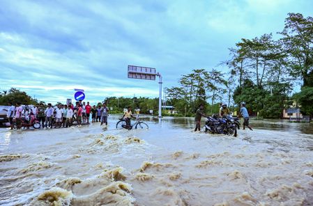 Rising floodwaters halt Mumbai-Ahmedabad rail services as Western Railway cancels