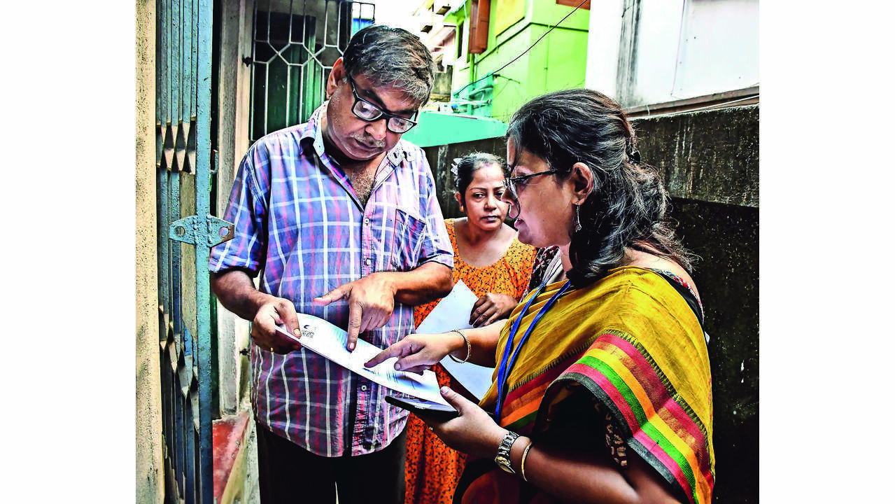 SIR in urban Nashik areas only reaches halfway mark