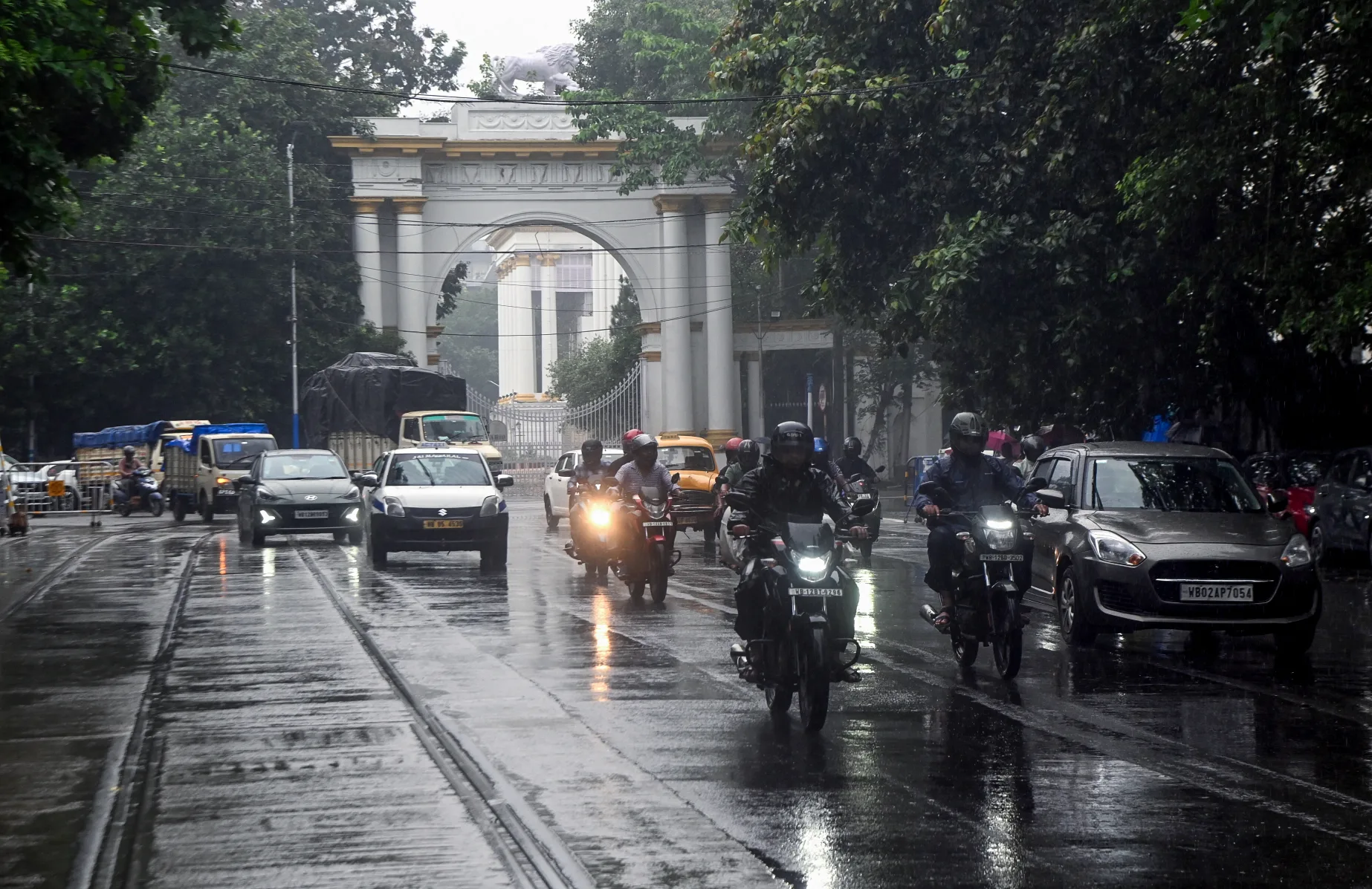 IMD warns of heavy rain till August 22: Is your state on the list?