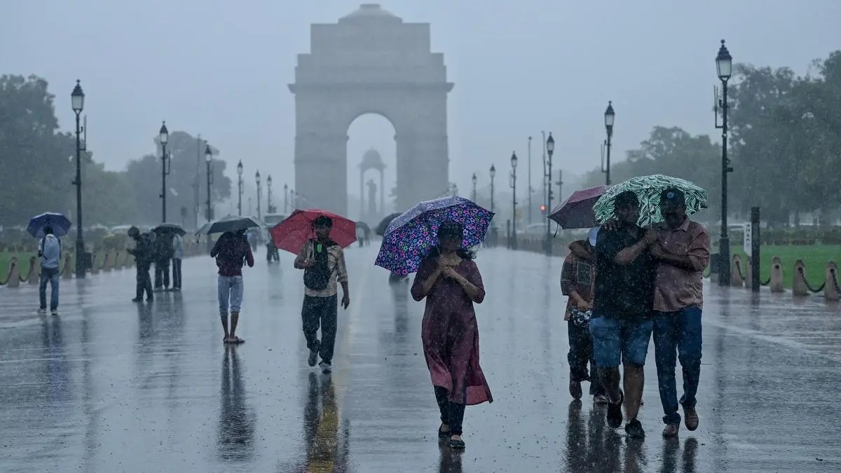 IMD ચેતવણી: ઉત્તર, ઉત્તરપૂર્વમાં ચોમાસું વધુ તીવ્ર બનશે; દિલ્હીમાં ભારે વરસાદની આગાહી