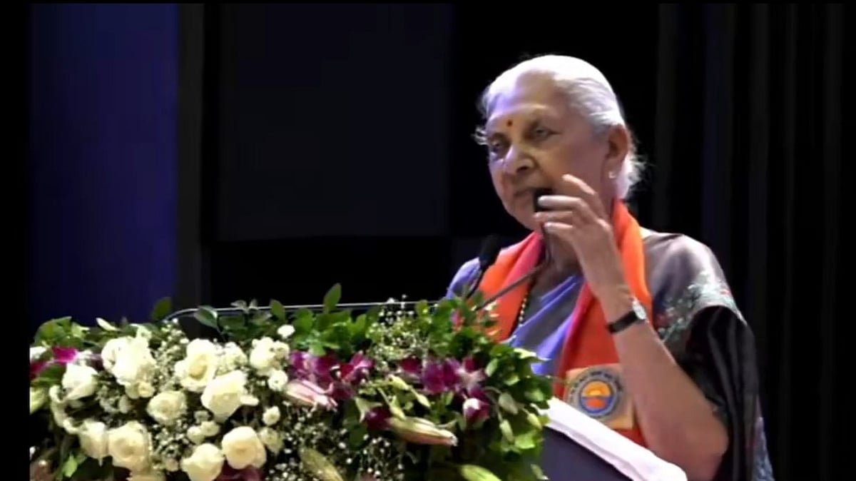 Why is Governor Anandiben Patel Turning The Heat On CM Yogi Adityanath Govt? | VIDEO