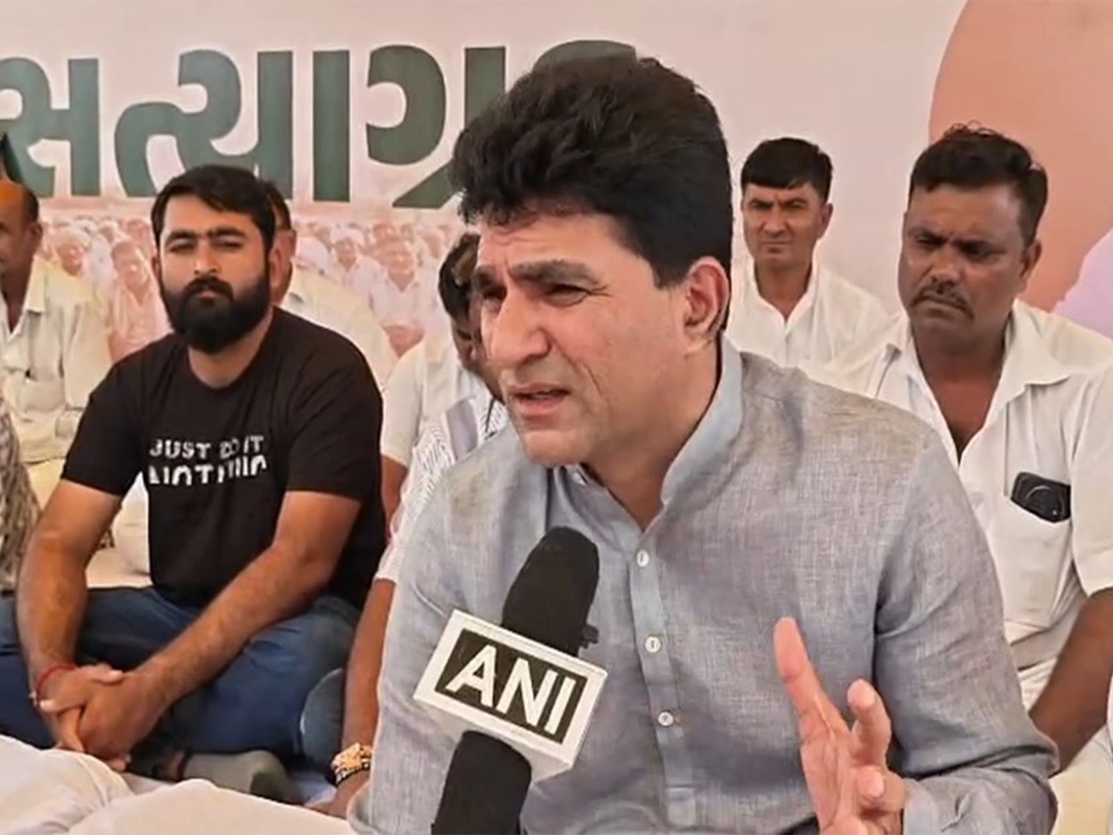 Gujarat AAP president begins indefinite sit-in for drought support