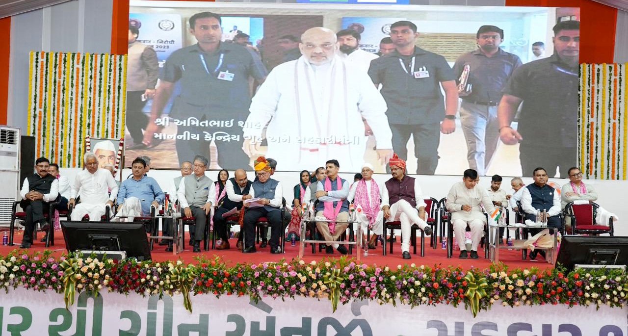 બનાસ બાયો-સીએનજી પ્લાન્ટ ડેરી અર્થતંત્રને વેગ આપે છે