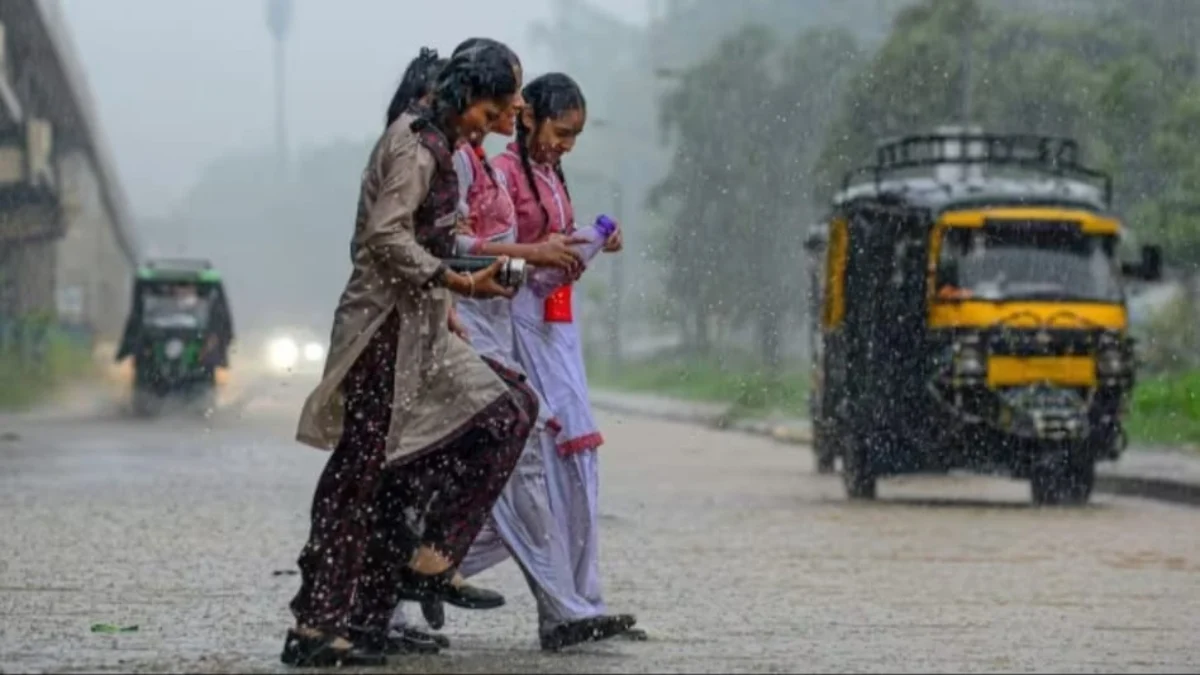 Weather Update: Alert of torrential rain and storm in these states, know the weather condition