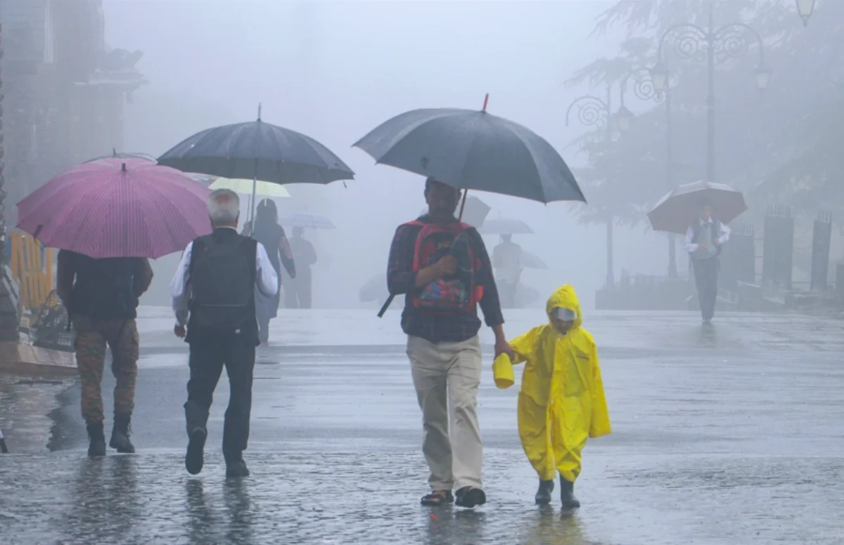 IMD बारिश: दिल्ली से लेकर यूपी-बिहार तक भारी बारिश, IMD ने दिया तूफान का ये अलर्ट