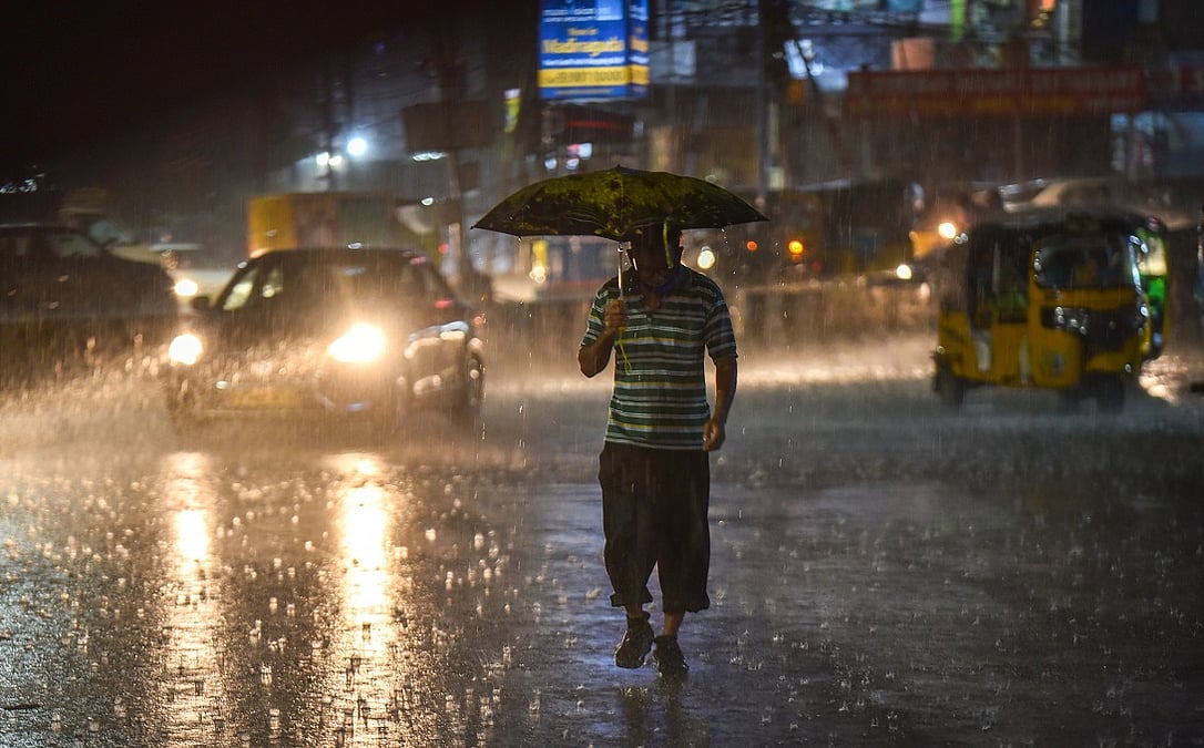 Daily weather tracker: Heavy rain alert across several states as monsoon regains strength; landslide risk rises in Himalayan region