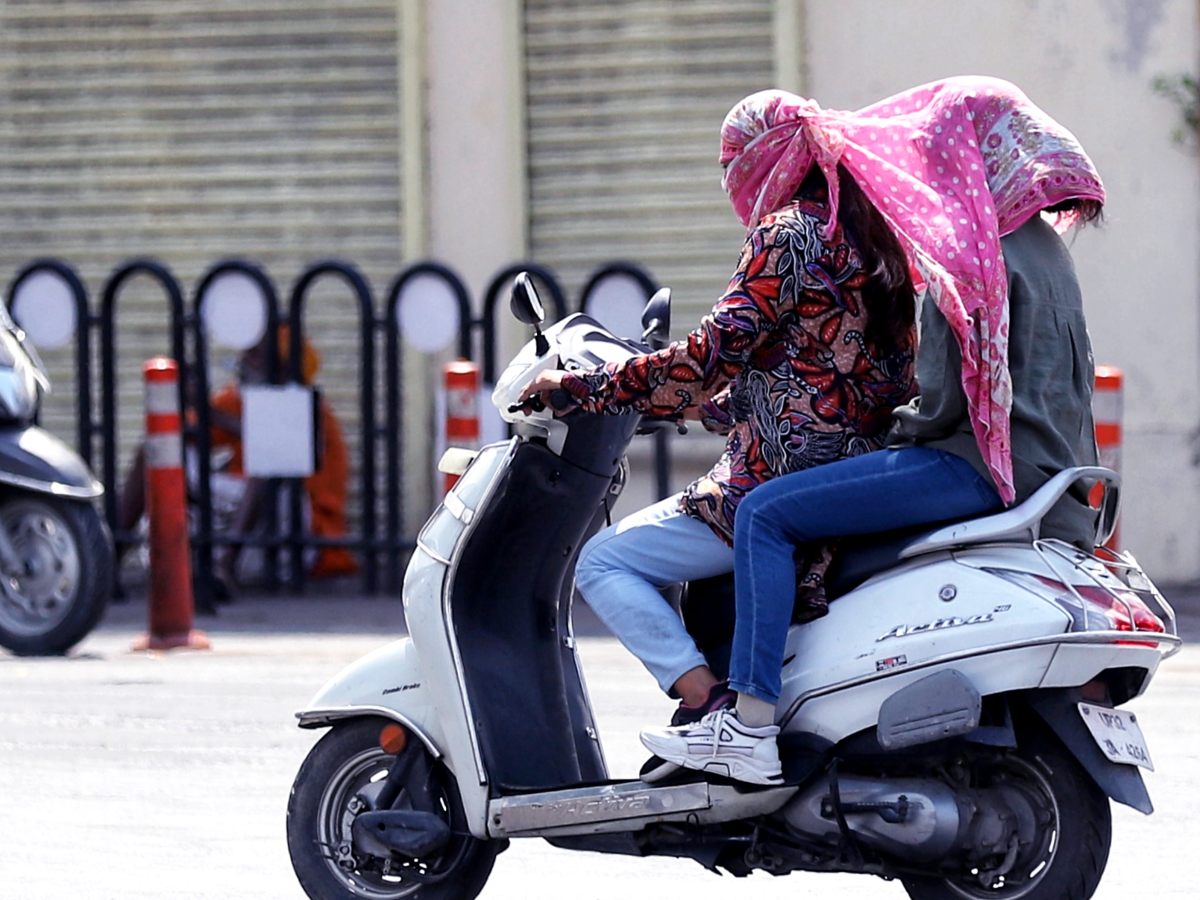 Delhi yellow alert: Bad news for residents as hot and humid conditions to rise in national capital; check IMD rain prediction