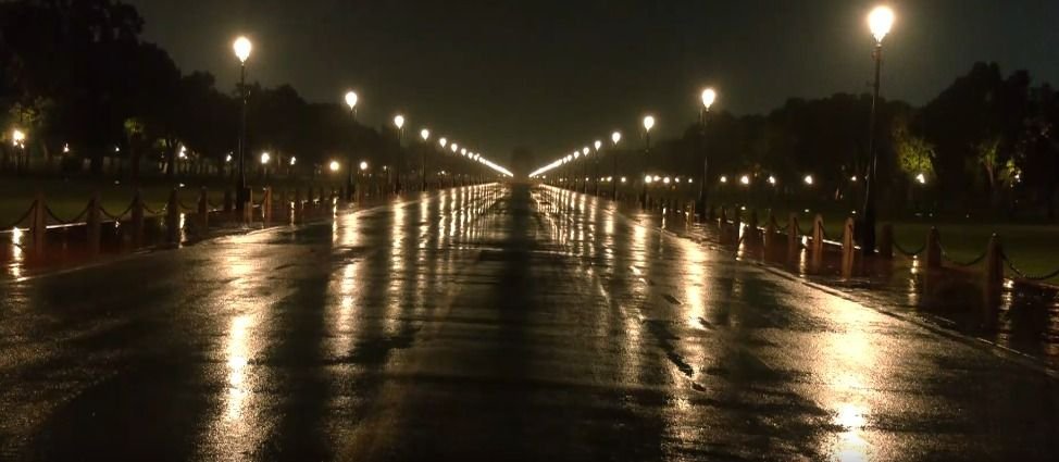 दिल्ली-NCR में भारी बारिश से उमस भरे मौसम से राहत; AQI ख़राब बना हुआ है