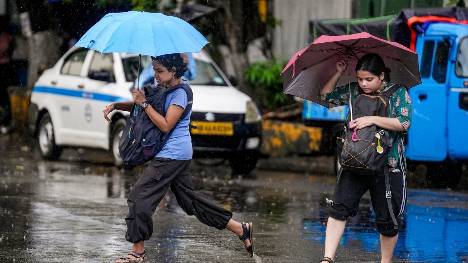 आईएमडी ने उत्तर प्रदेश, दिल्ली और अन्य राज्यों में बारिश का अनुमान लगाया है; हिमाचल प्रदेश अलर्ट हो गया