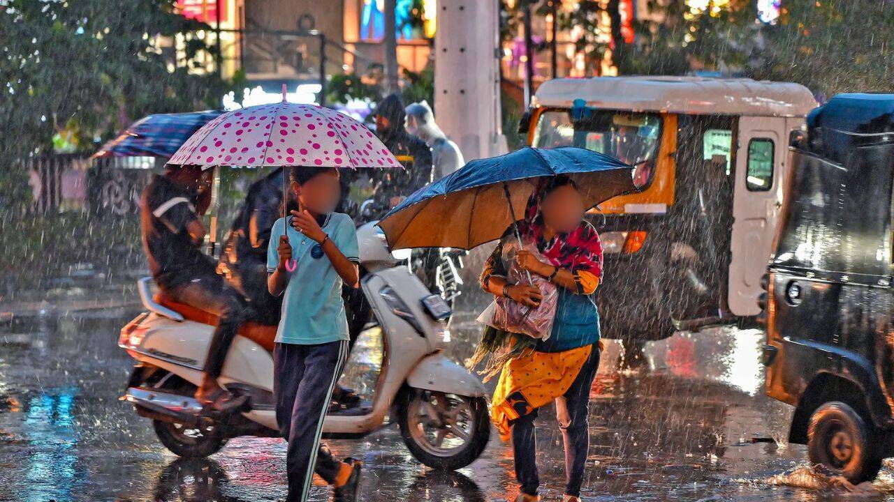 Weather tomorrow: IMD warns of heavy to very heavy rain in several states; intense showers likely over MP, north India