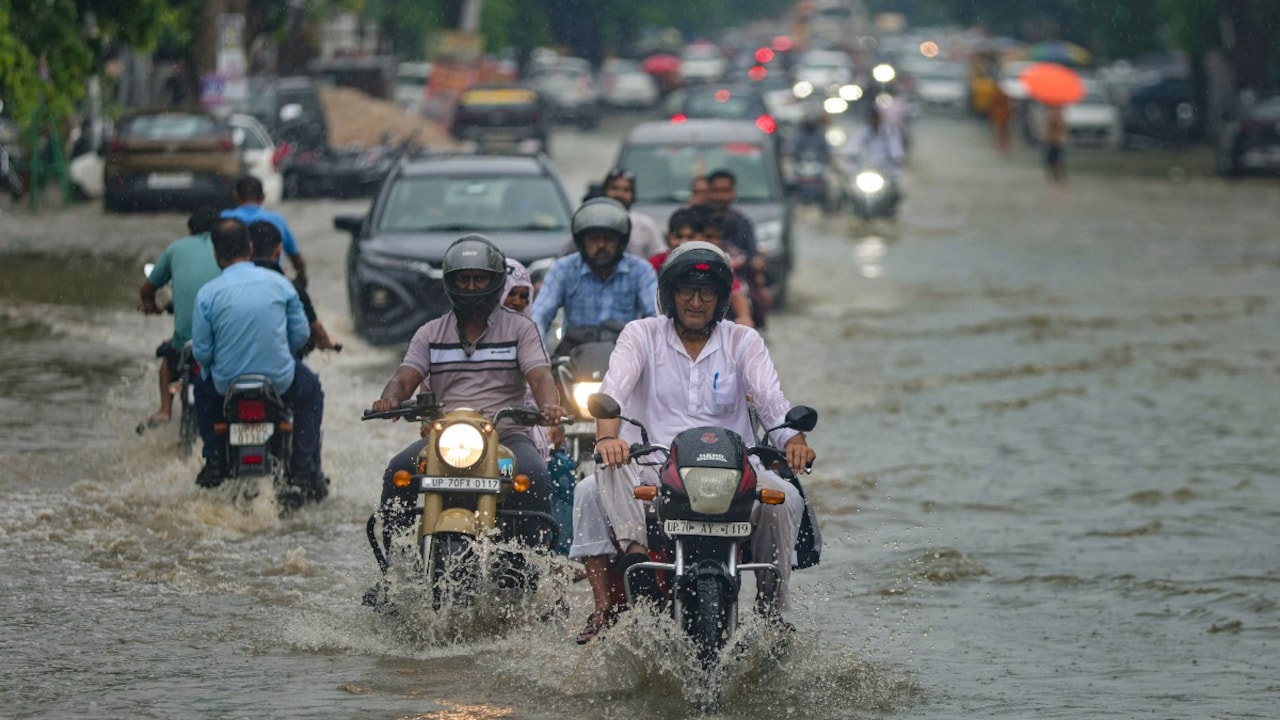 Heavy rain alert for Saturday: IMD cautions Gujarat; Bihar to be on edge