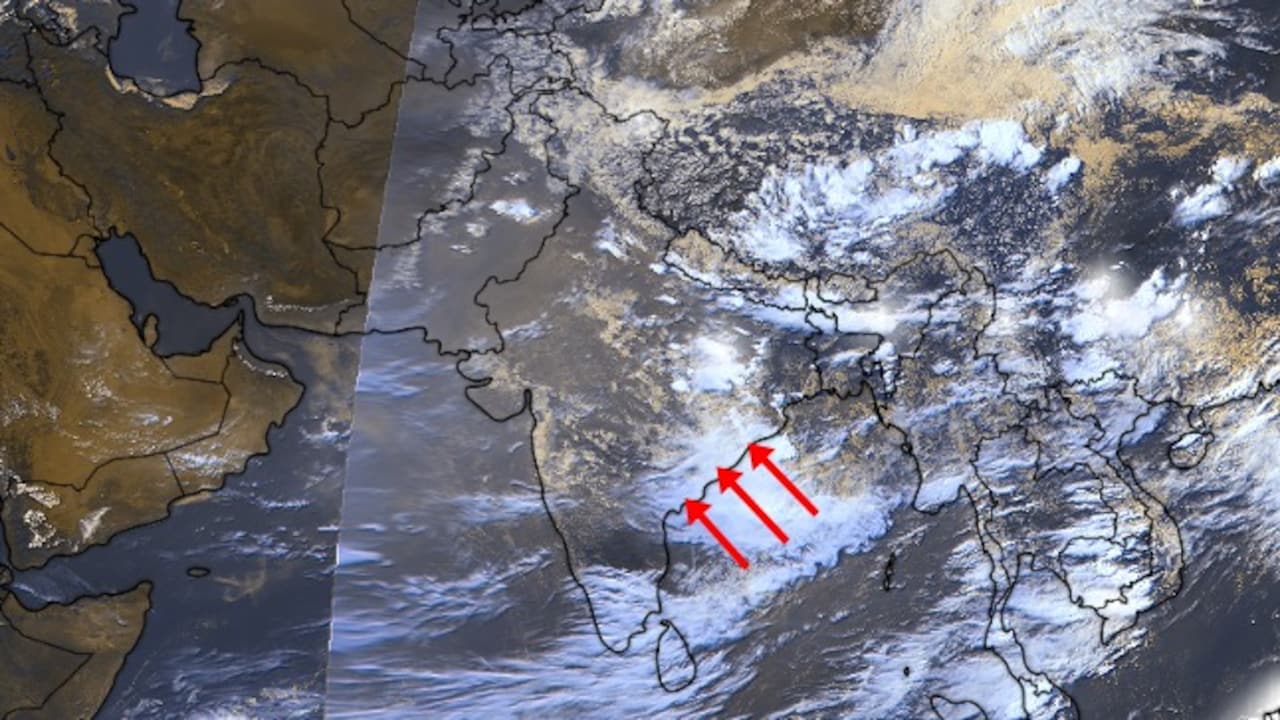 Monsoon warming up in Bay of Bengal after power nap. When will it rain?