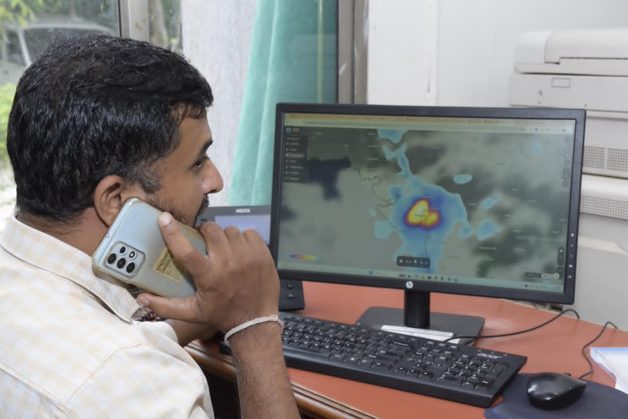 Gujarat's Emergency Command Centre sent 286.4 crore disaster alerts, operates round the clock