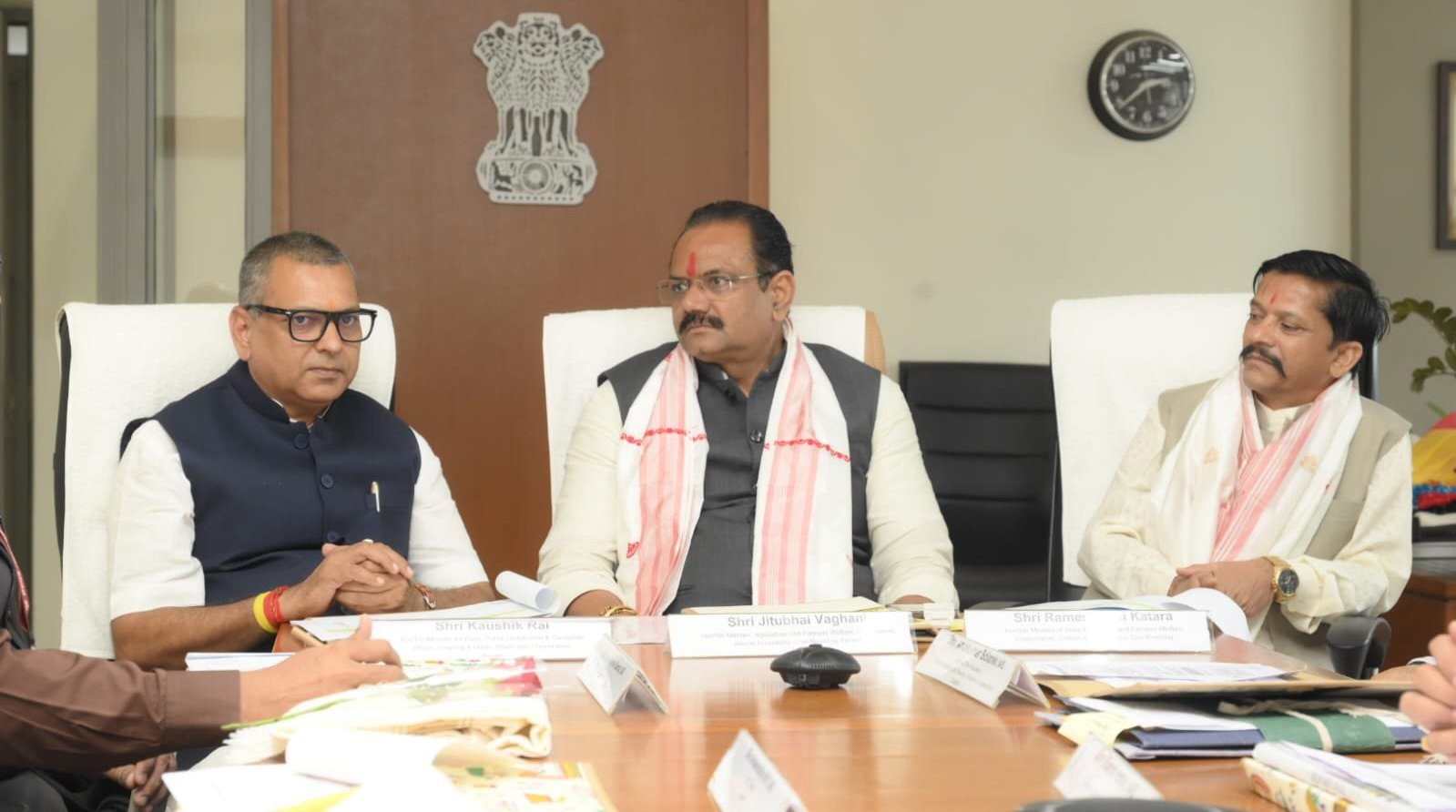 Assam-Gujarat Ministers discuss Sugar Prices, Co-ops